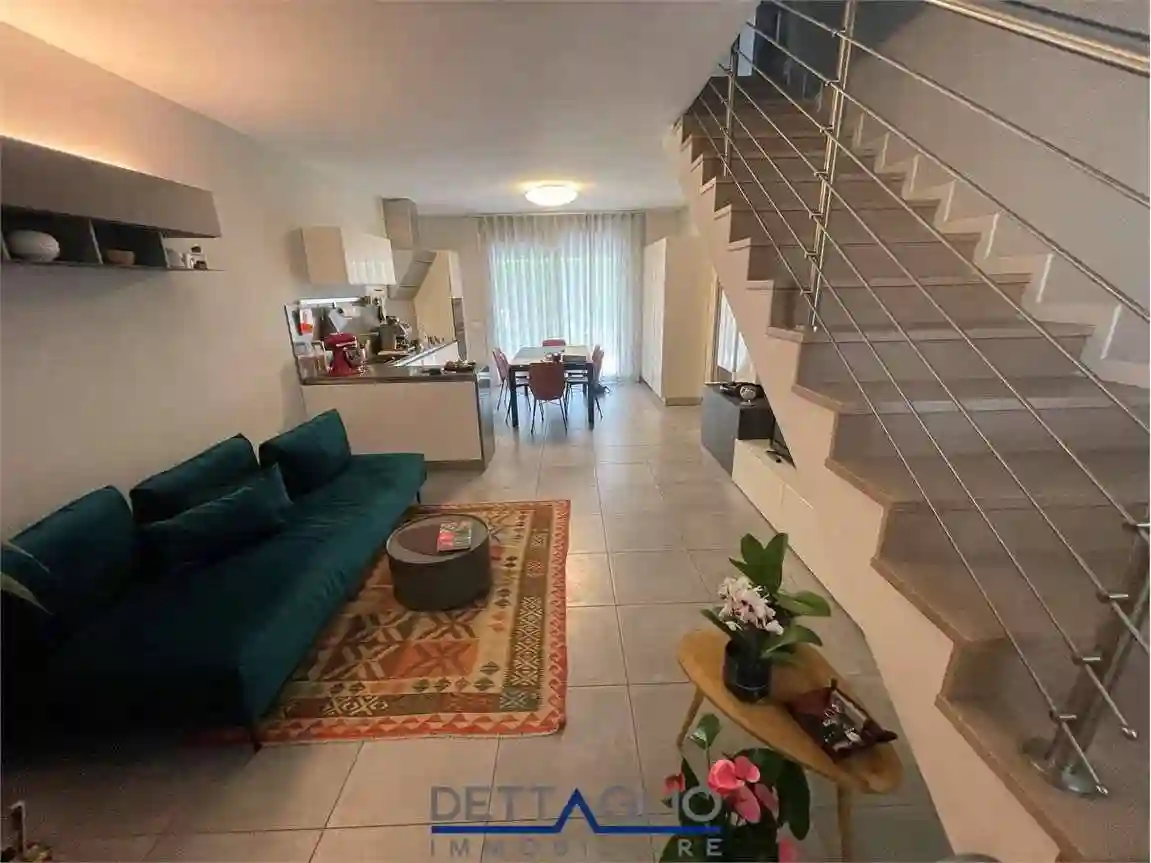 Villetta a schiera - foto 2