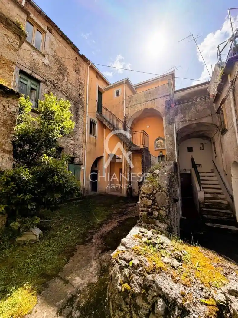 Casa indipendente in vendita a Giffoni Sei Casali