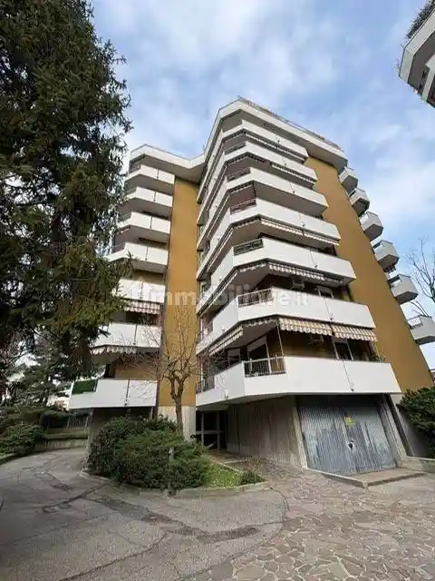 Appartamento in vendita a Trezzano sul Naviglio