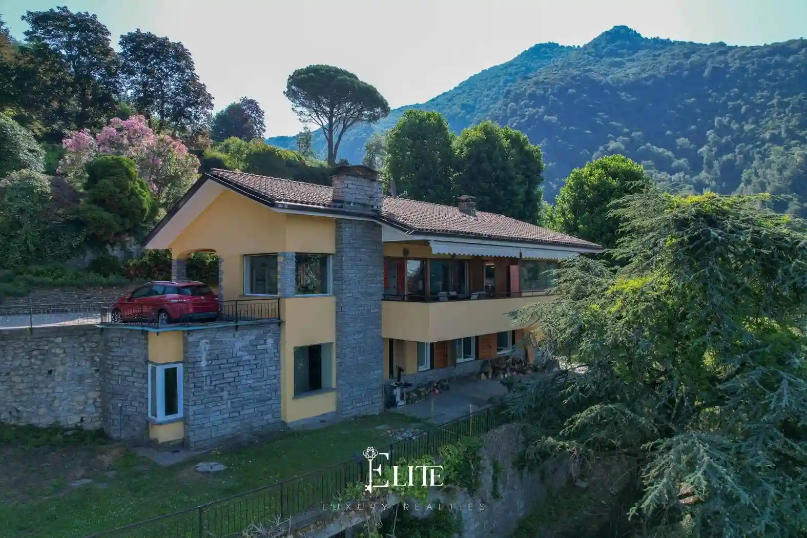 Villa - foto 2