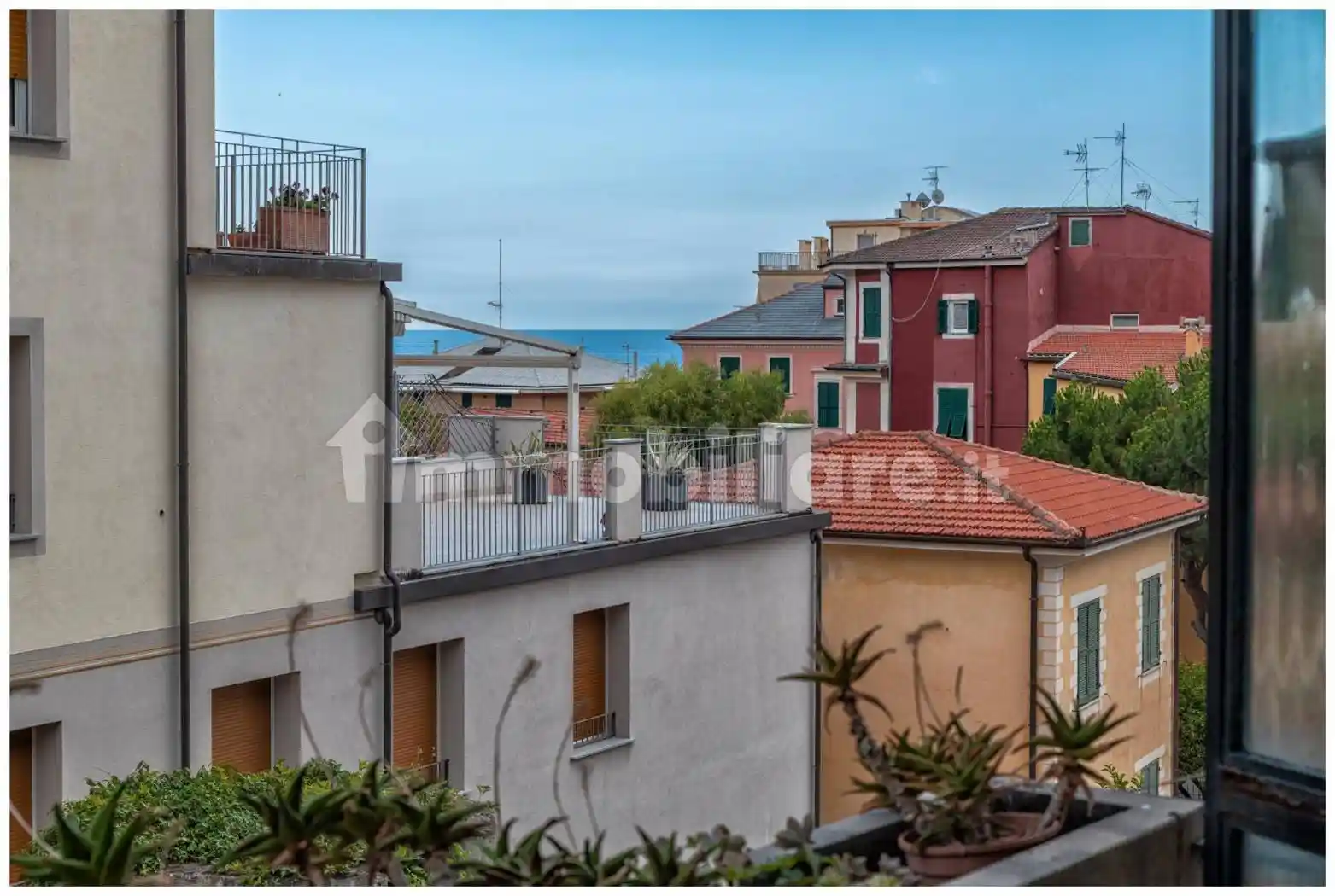 Appartamento in vendita a Varazze