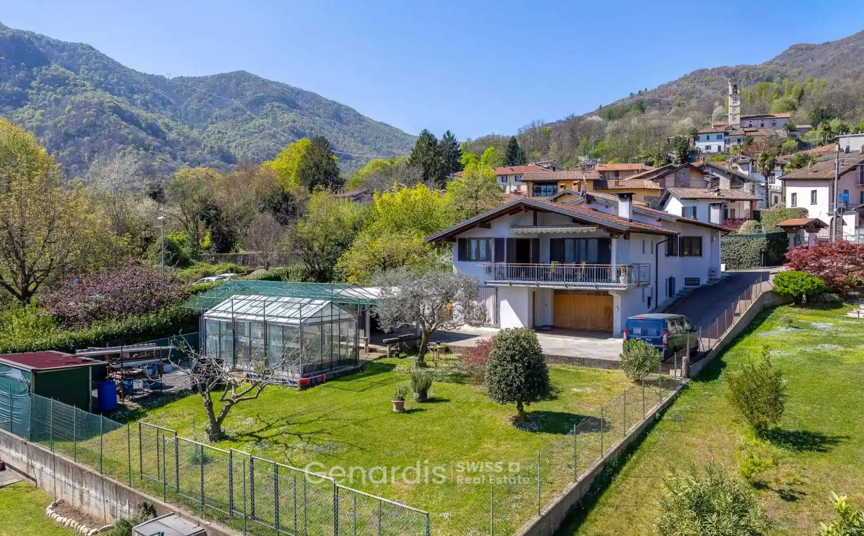 Villa in vendita a Brissago-Valtravaglia
