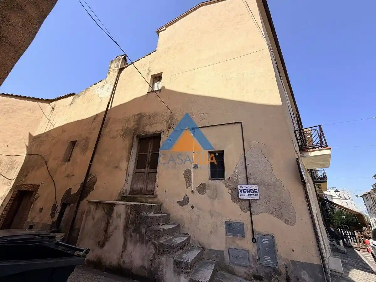 Casa indipendente in vendita a Giove