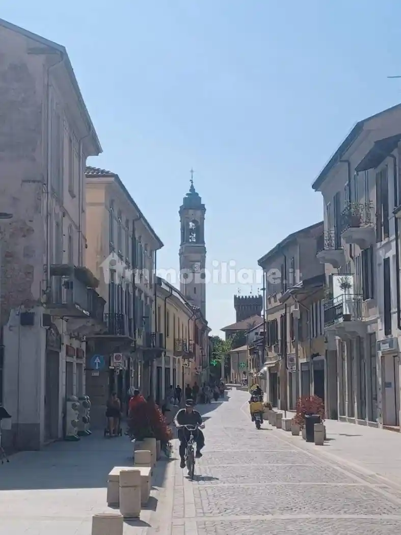 Appartamento in vendita a Rho