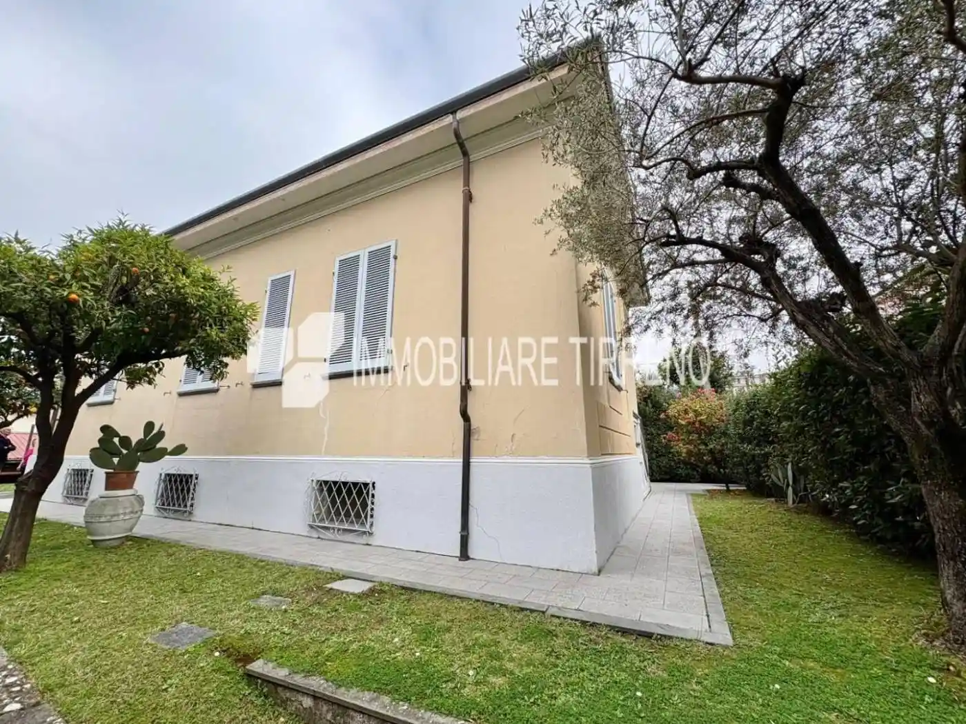 Villa in vendita a Massa