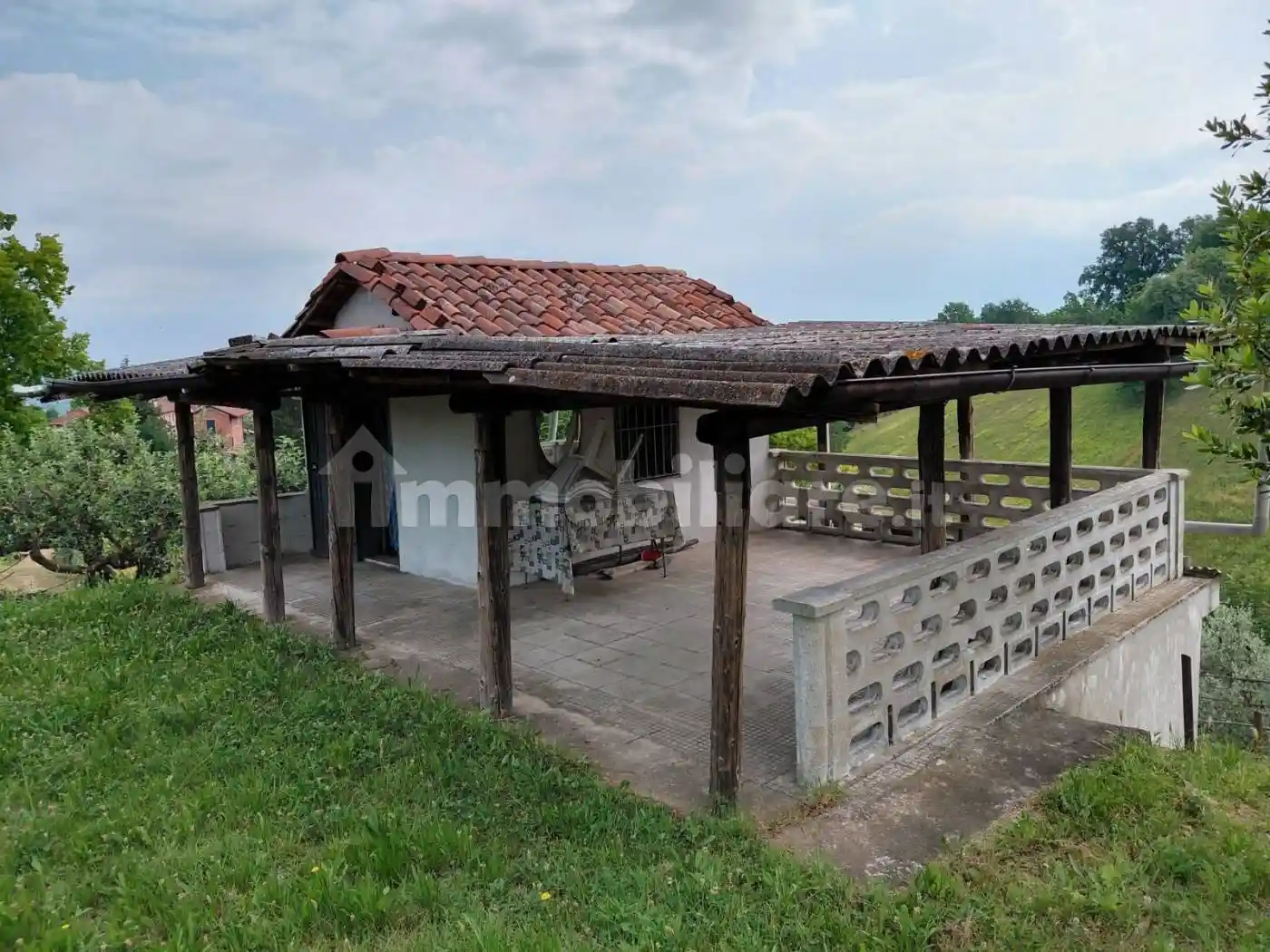 Rustico - Casale in vendita a Asti