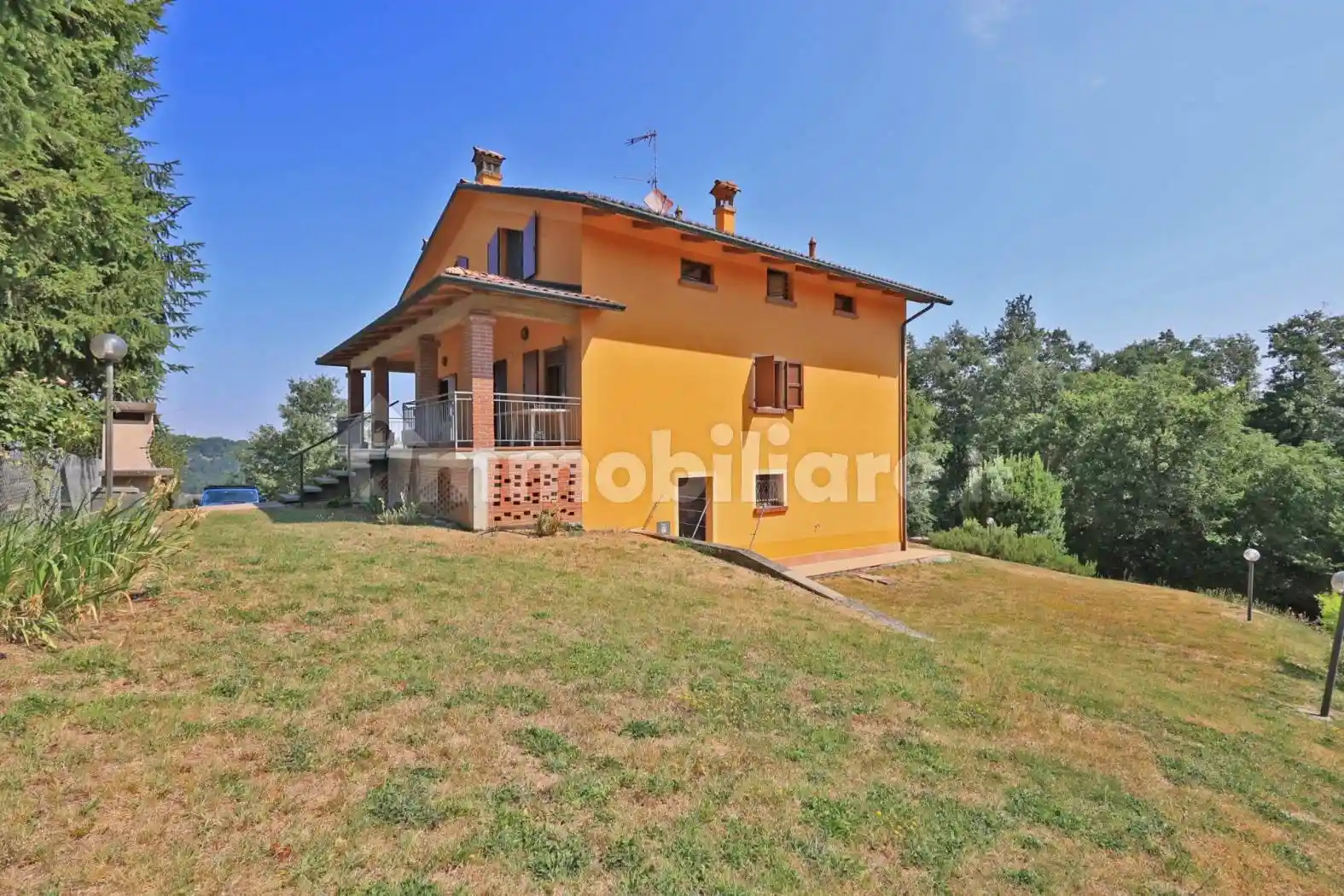 Villa in vendita a Canossa