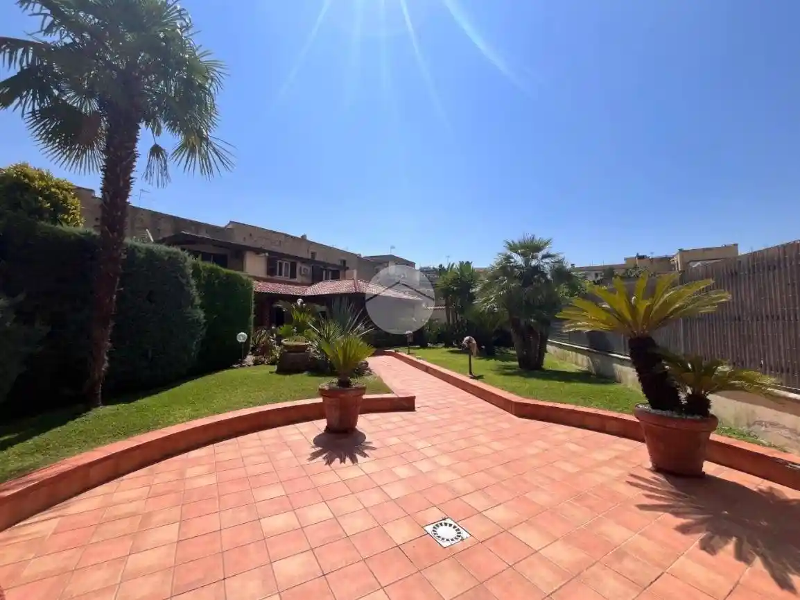 Villa in vendita a Napoli
