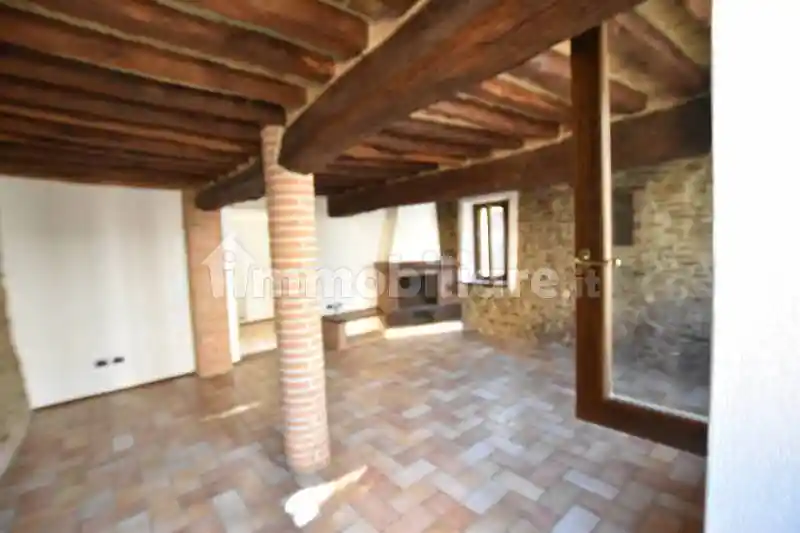 Casa indipendente in affitto a Fidenza