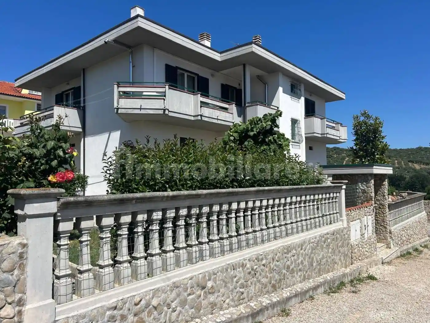 Villa in vendita a Collecorvino