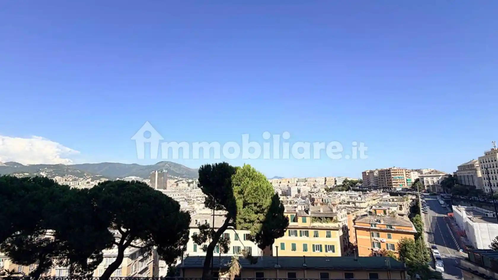 Appartamento in vendita a Genova