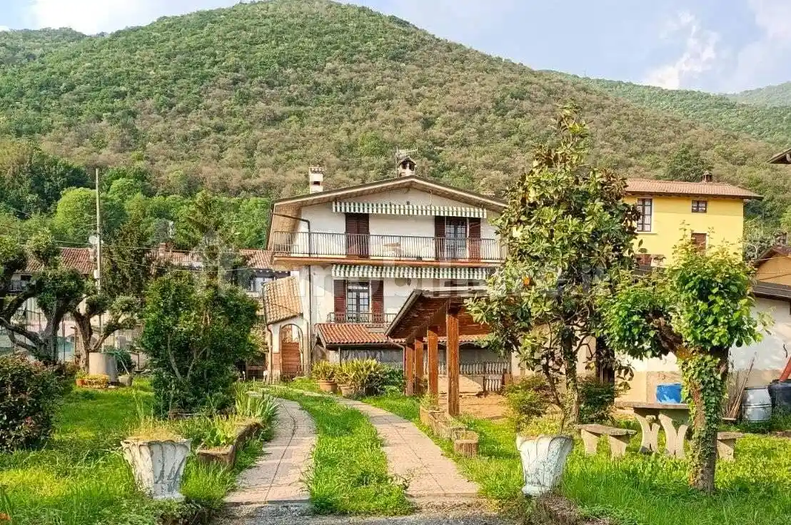 Villa in vendita a Bovezzo
