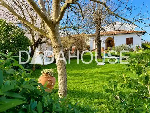 Villa in vendita a San Giuliano Terme