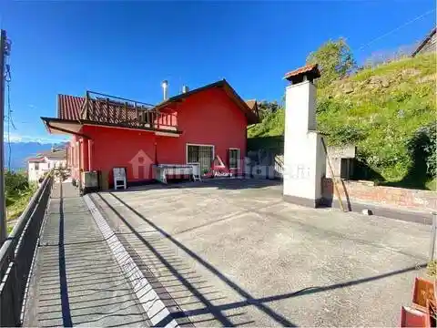 Villa in vendita a Alpago