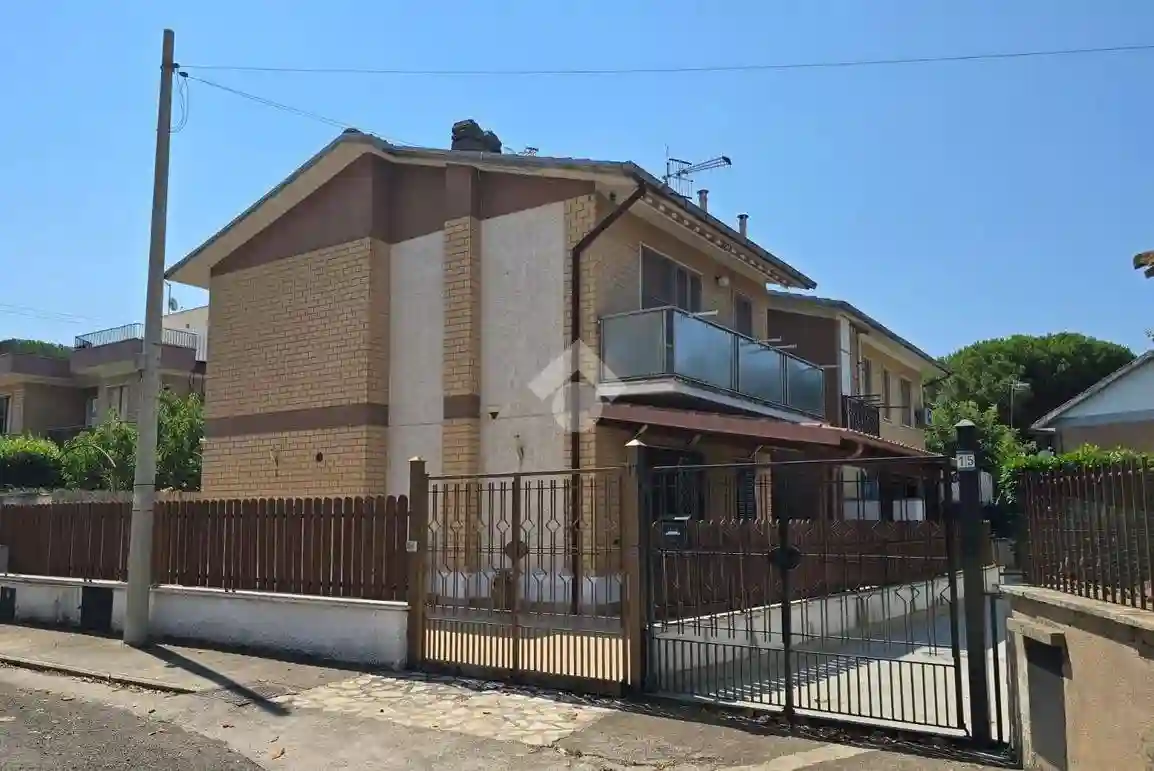 Villa - foto 2