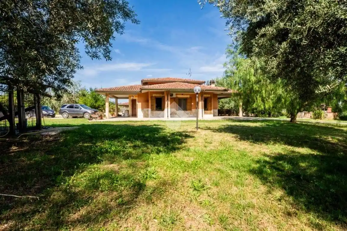 Villa in vendita a Mentana