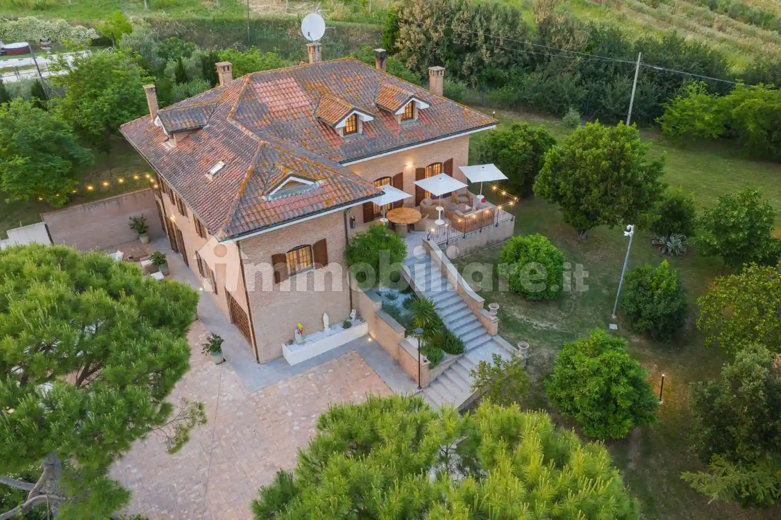 Villa in vendita a Corinaldo