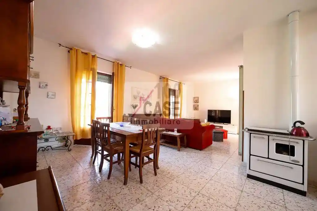 Appartamento in vendita a Abbadia San Salvatore