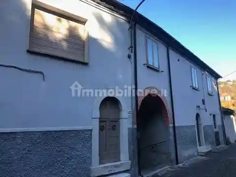 Villa in vendita a Montenero Val Cocchiara