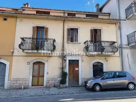 Villa in vendita a Alfedena
