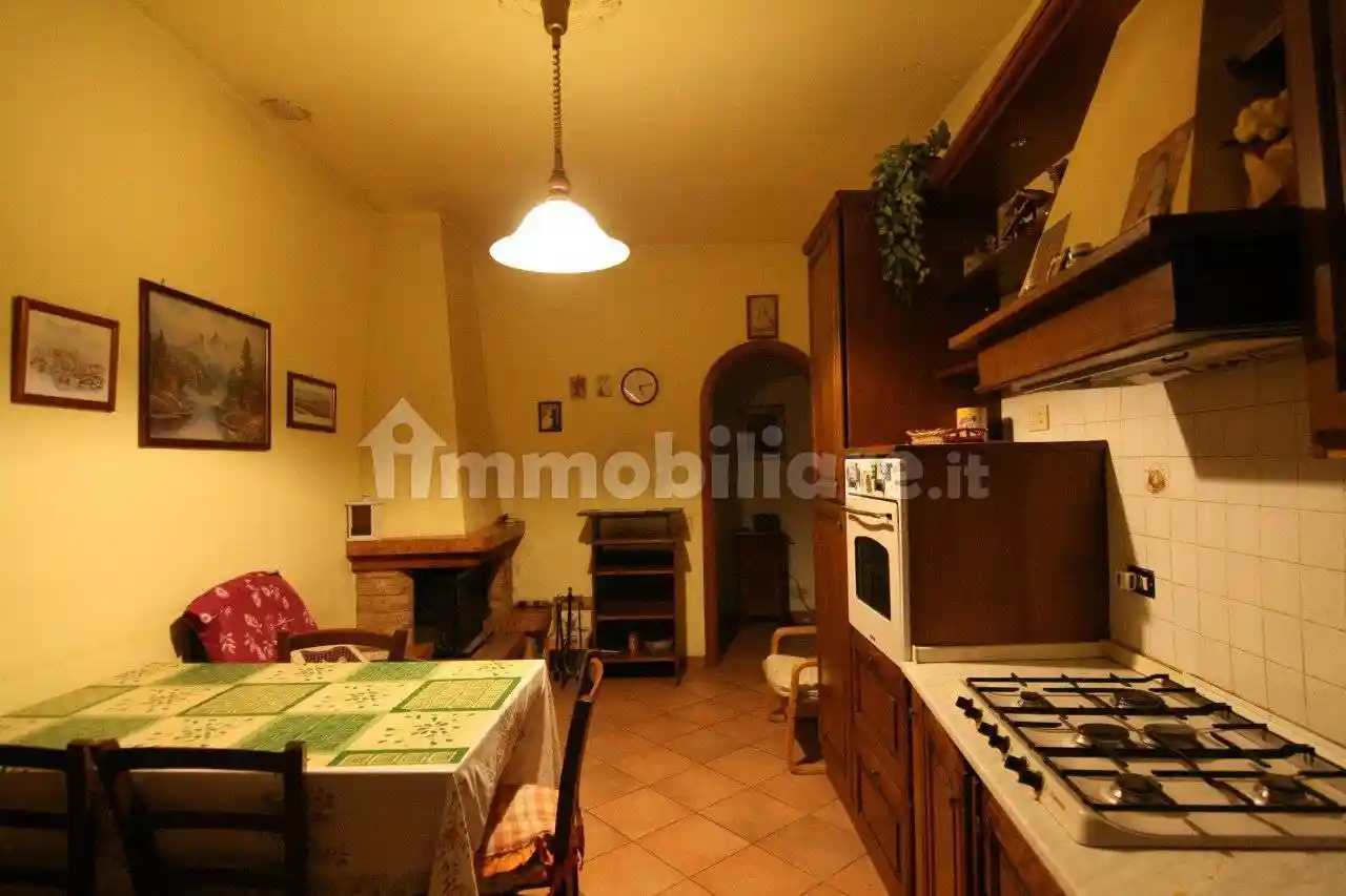 Casa indipendente in vendita a Sinalunga