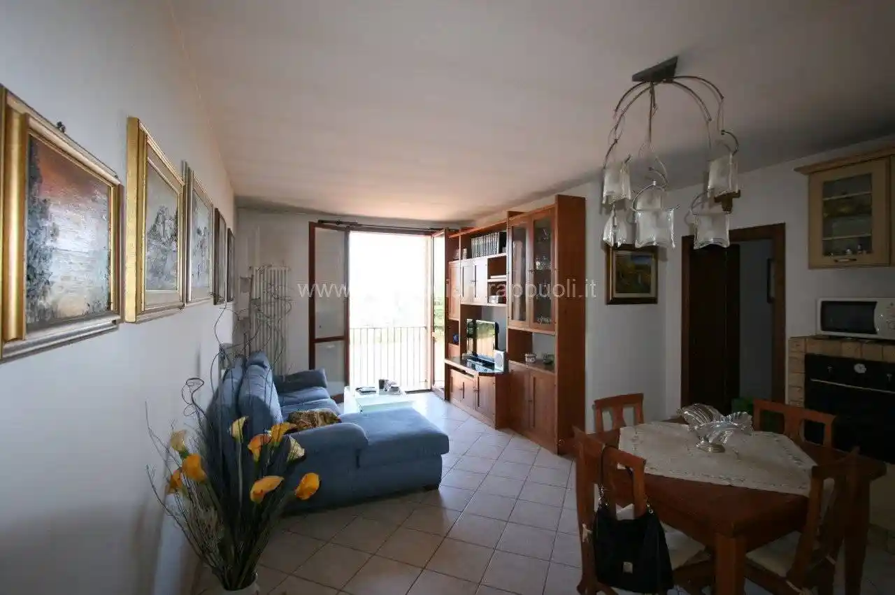 Appartamento in vendita a Sinalunga