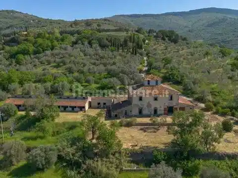 Rustico - Casale in vendita a Cortona