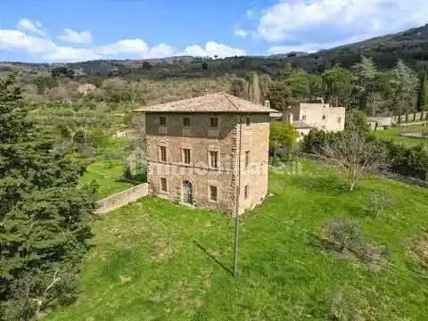 Villa in vendita a Cortona
