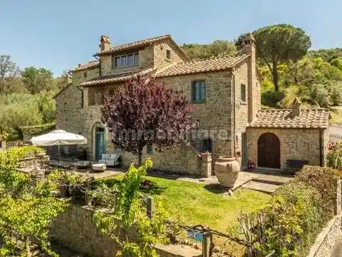 Rustico - Casale in vendita a Cortona