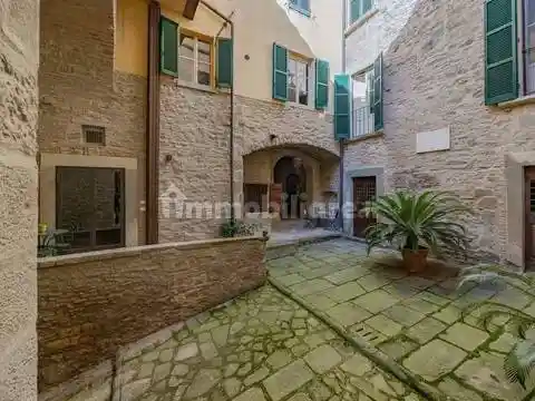 Appartamento in vendita a Cortona