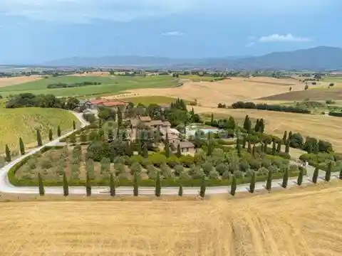 Rustico - Casale in vendita a Cortona