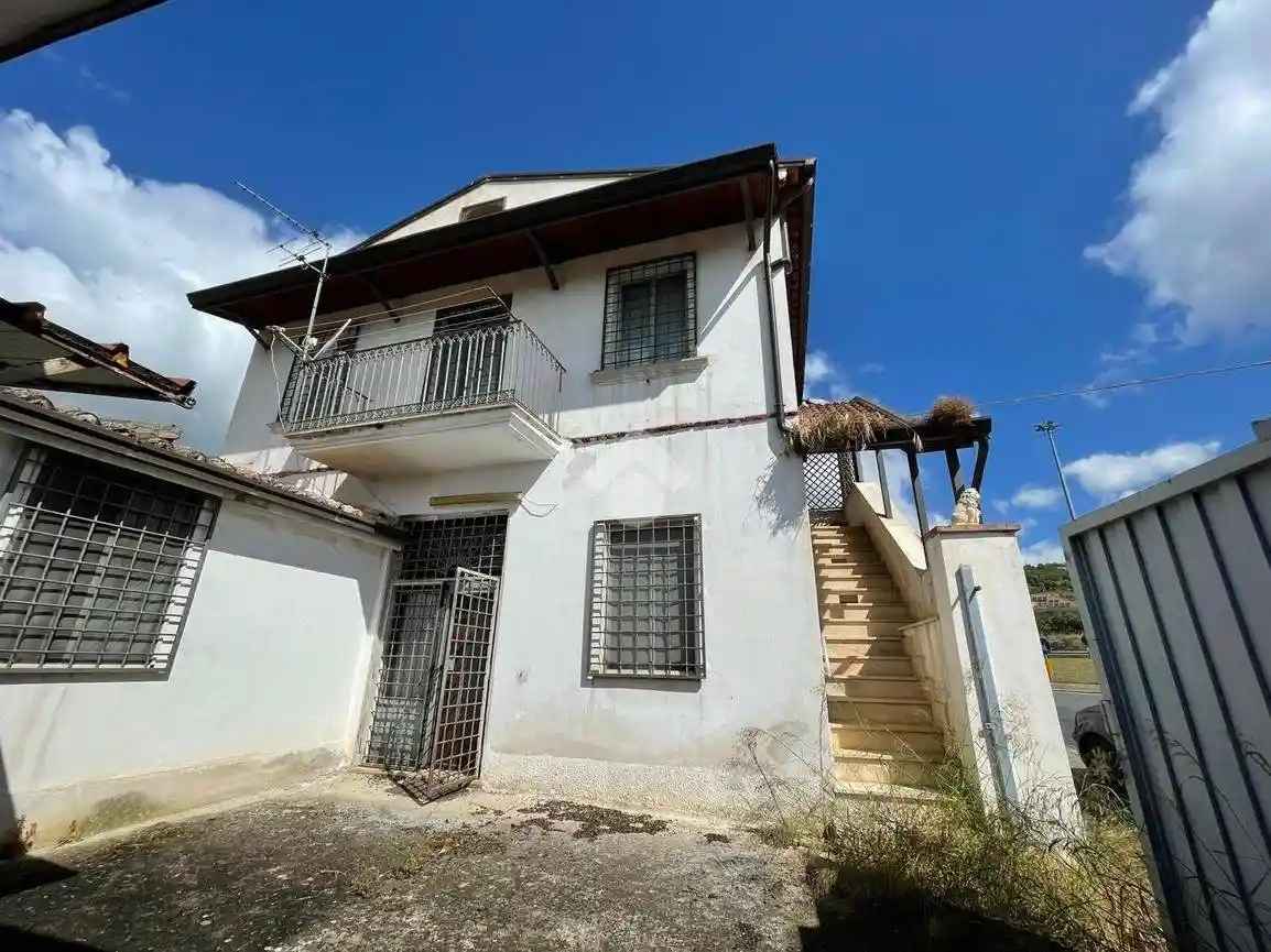 Casa indipendente in vendita a Castrovillari