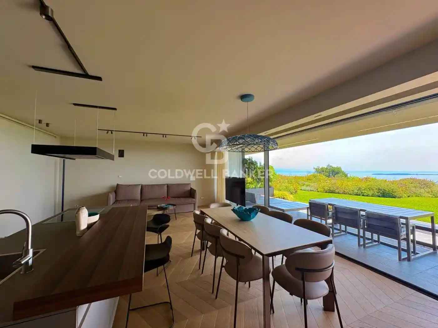 Casa indipendente in vendita a Padenghe sul Garda