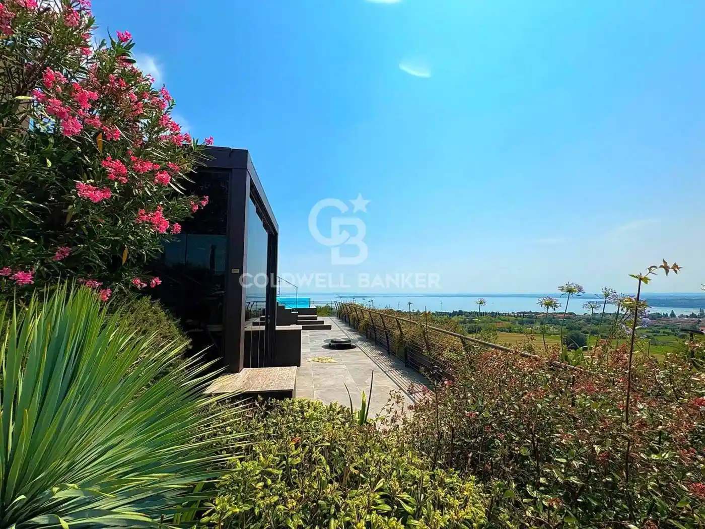 Villa in vendita a Padenghe sul Garda
