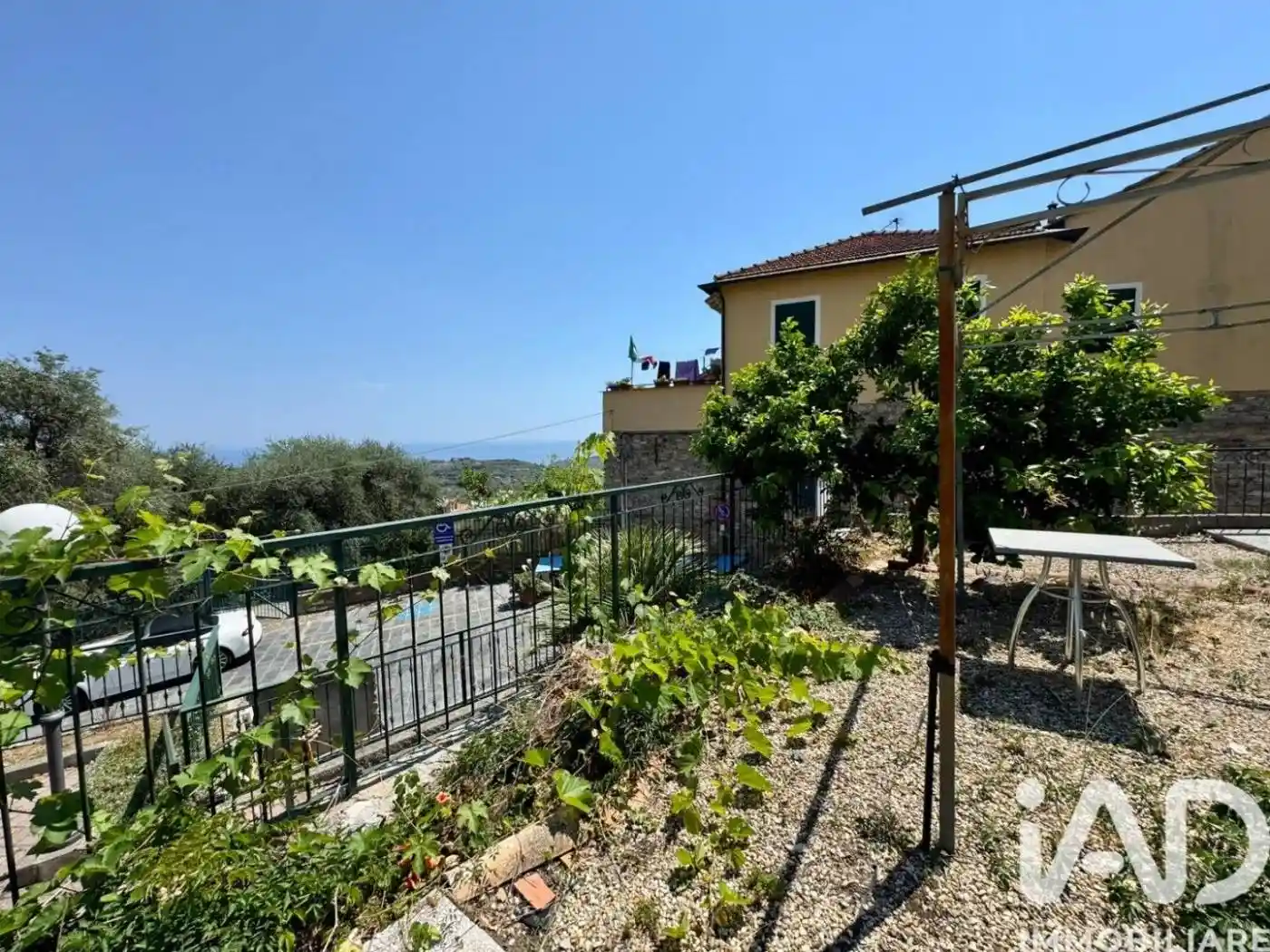 Appartamento in vendita a Civezza