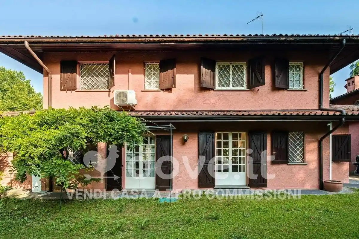 Villa in vendita a Barzana