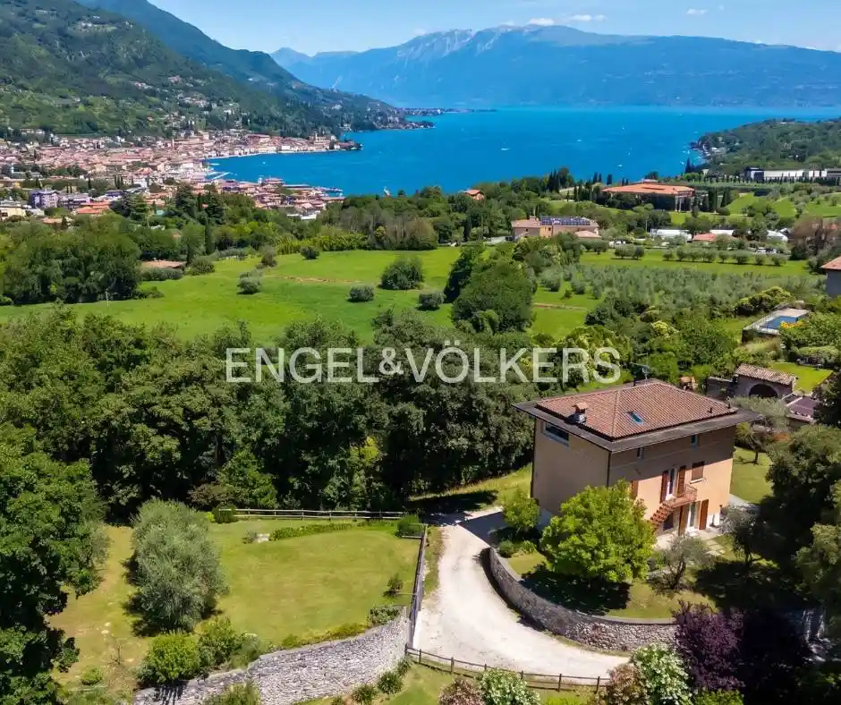 Villa in vendita a Salò