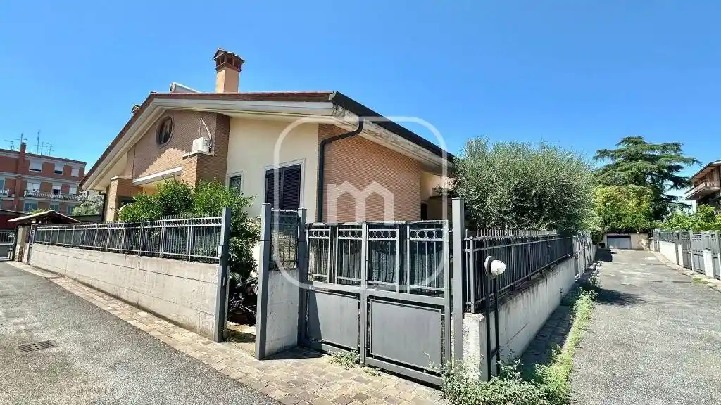 Villetta a schiera in vendita a Roma