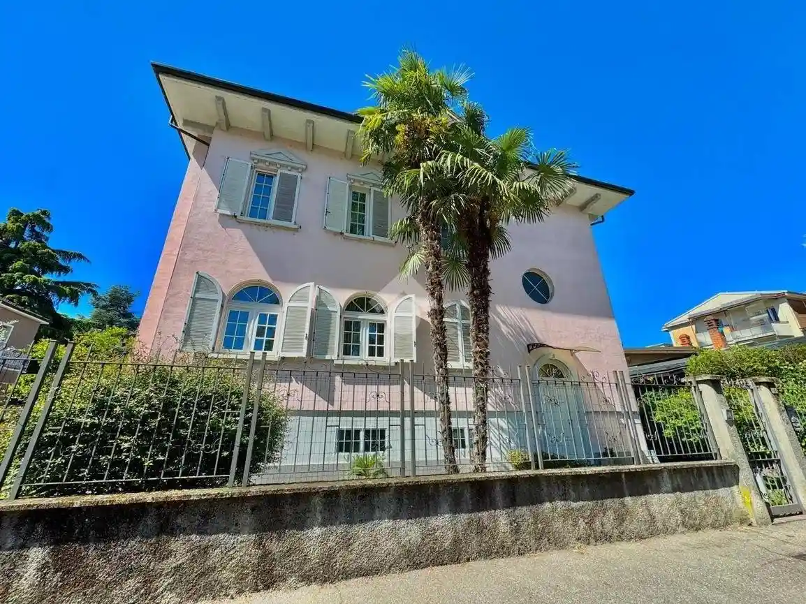 Villa in vendita a Novara