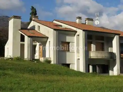 Villa in vendita a Tarzo