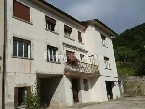 Villa in vendita a Tarzo