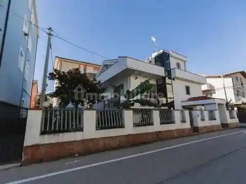 Villa in vendita a Montesilvano