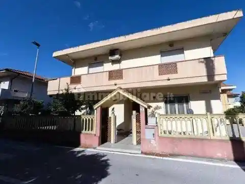Villa in vendita a Montesilvano