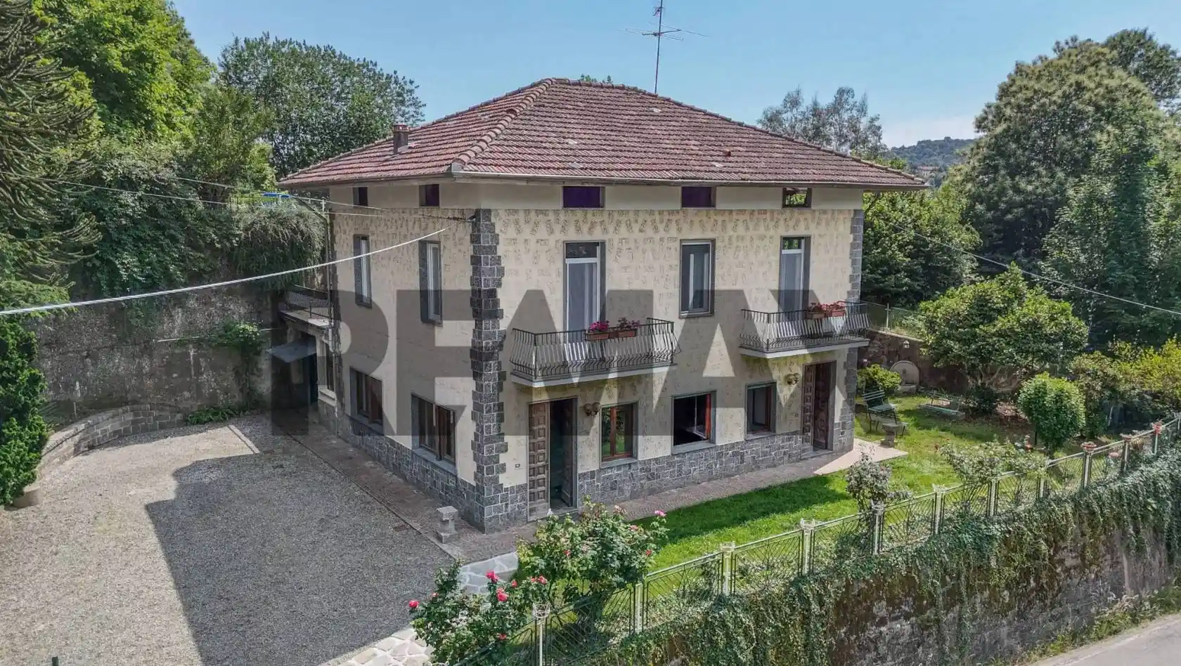 Villa in vendita a Camandona