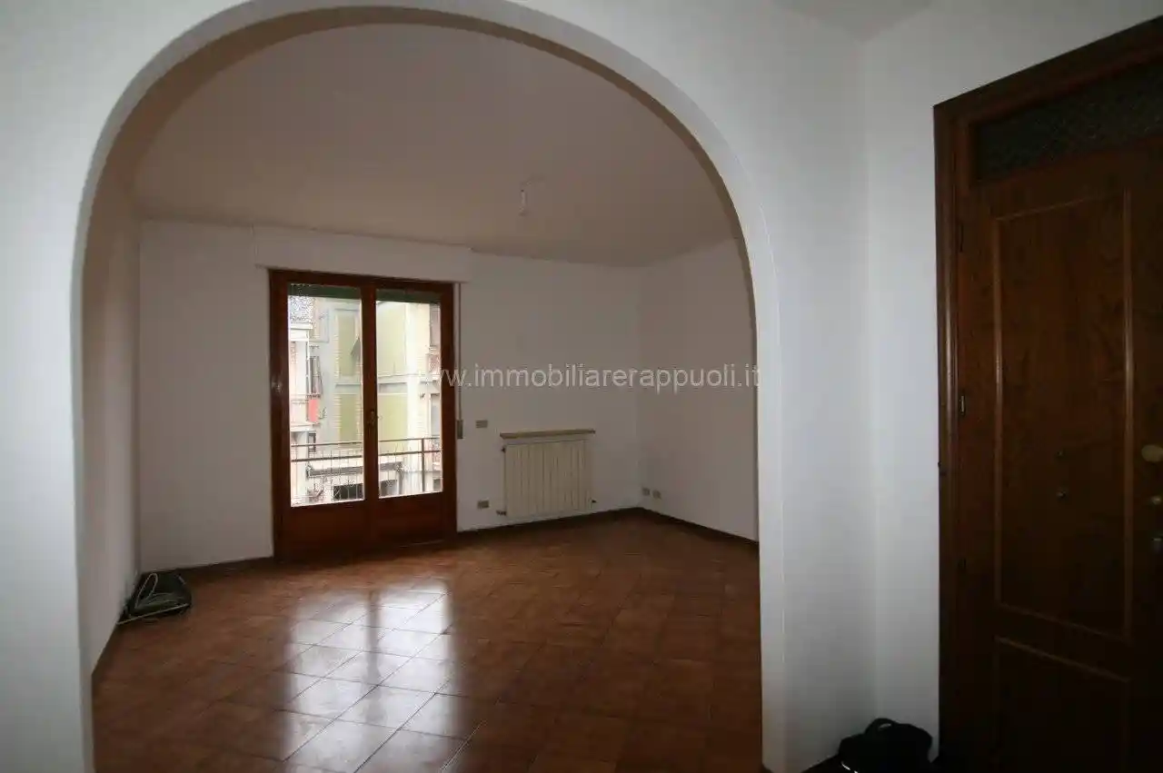 Appartamento in vendita a Sinalunga