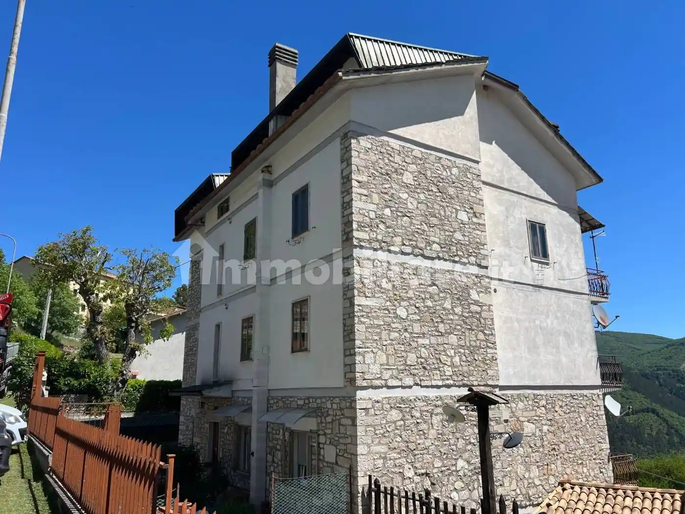 Appartamento in vendita a Monteleone di Spoleto