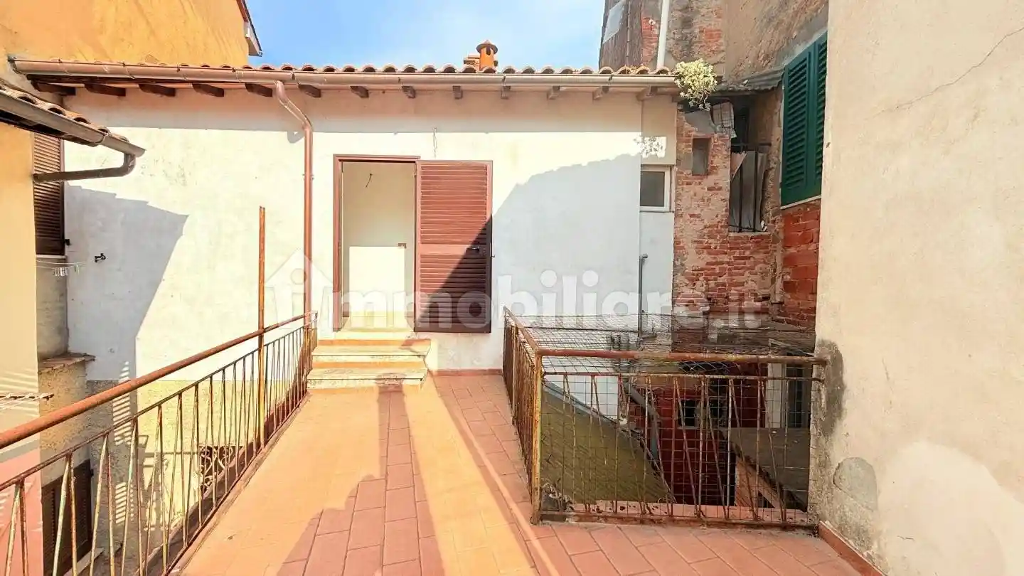 Casa indipendente in vendita a Ponte Buggianese
