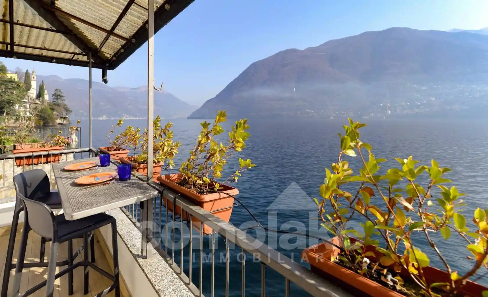 Appartamento in vendita a Laglio