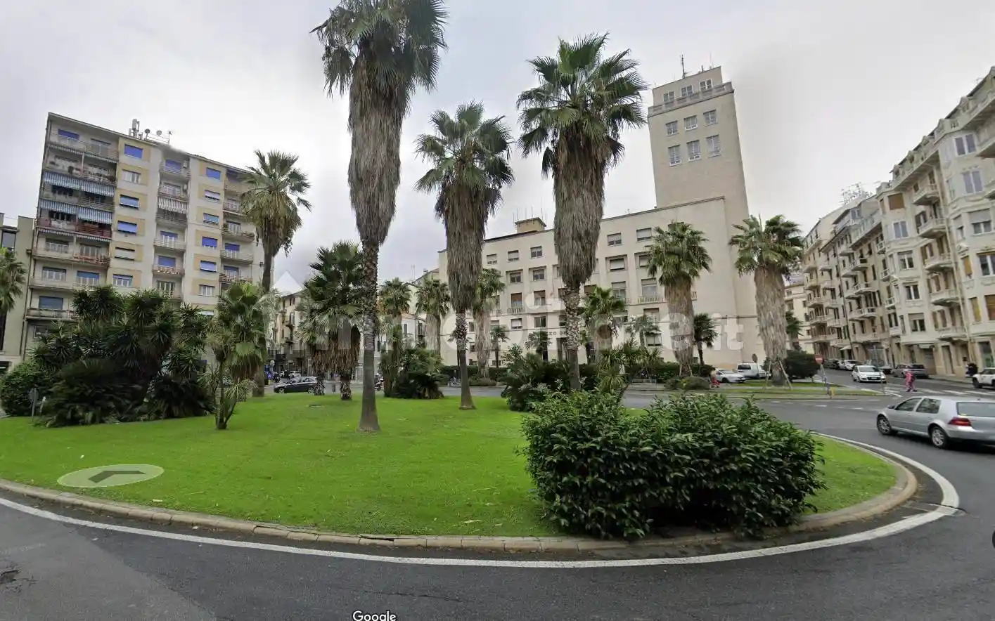 Appartamento in affitto a Savona