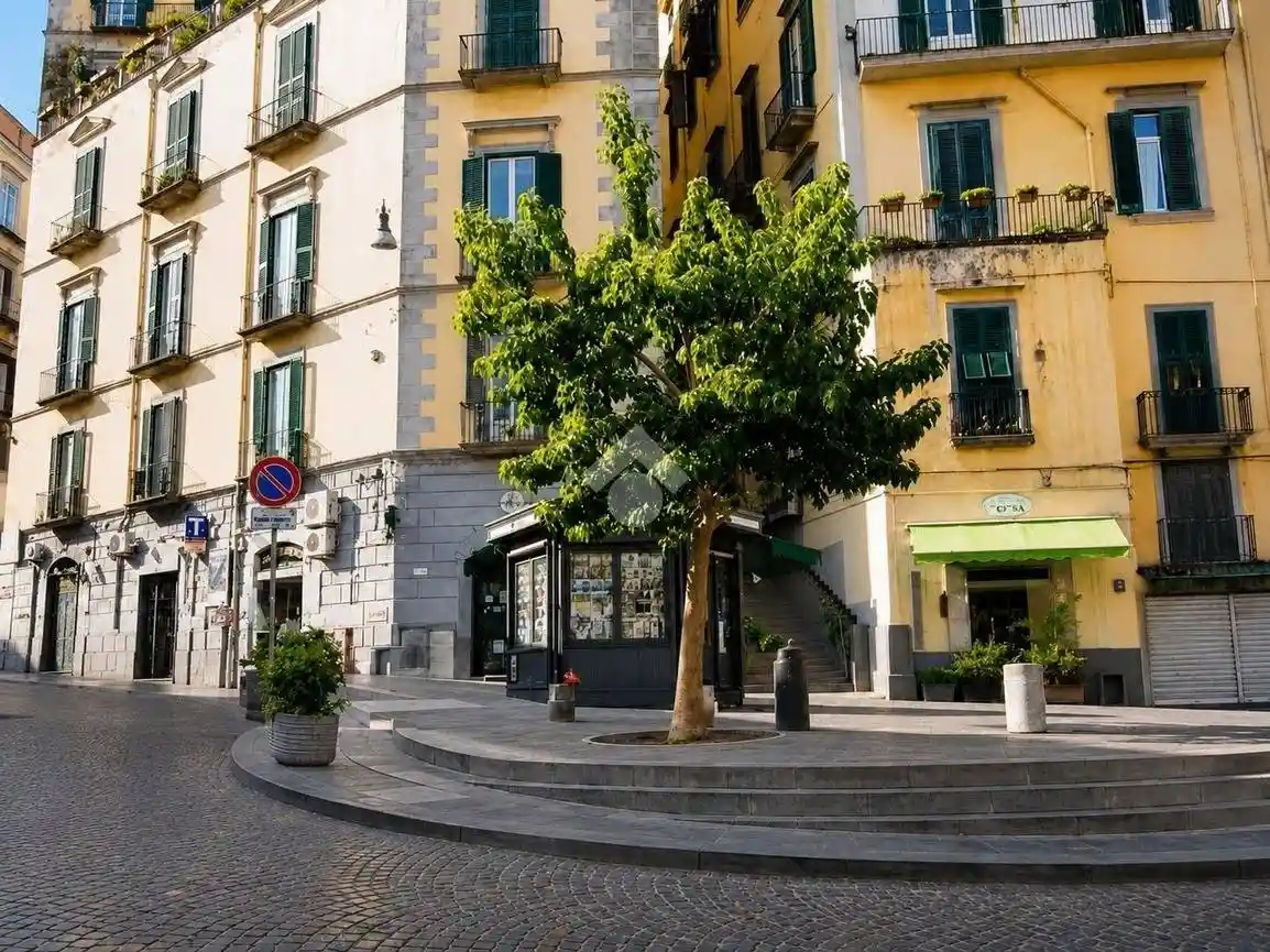 Appartamento in vendita a Napoli